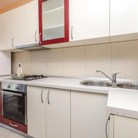 Ivo Apartamento Vrboska